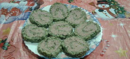 Festive roll na may atay at spinach