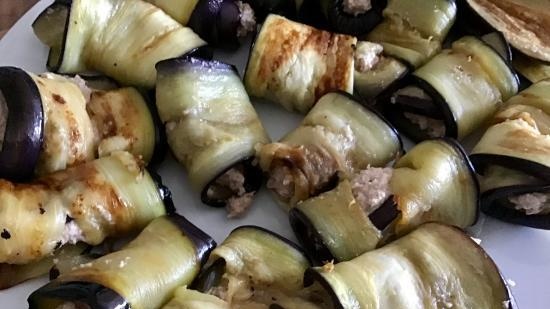 Eggplant rolls with nuts and garlic