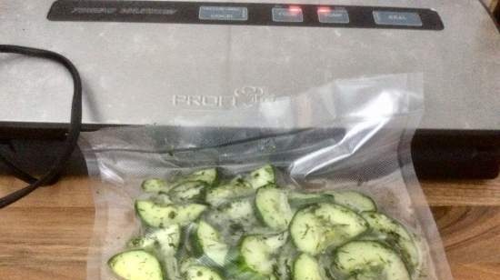 Nezhinsky cucumbers (vacuum cooking)