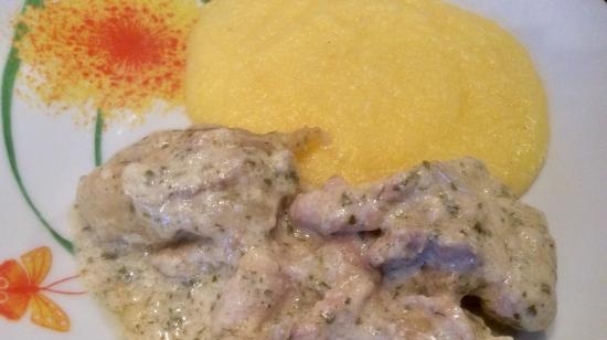 Gedliebzhe o pollo en bechamel de crema agria