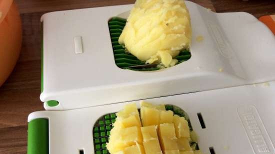 Different vegetable cutters (Nayser Diser, Alligator, etc.)