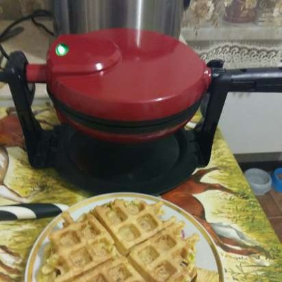 Gofry z cukinii w gofrownicy GF-020 Waffle Pro