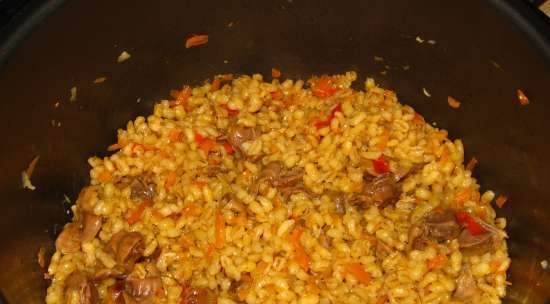 Barley with chicken giblets (pressure cooker-multicooker Saturn ST-MC9184)