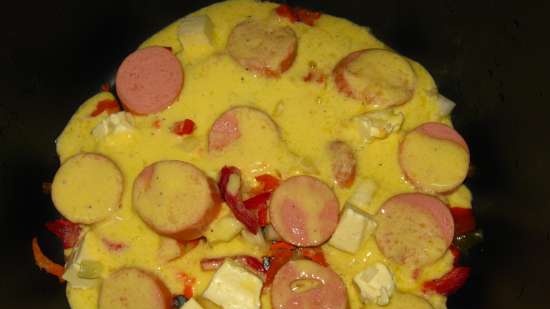 Omelet met worstjes en groenten in een slowcooker Maruchi RW-FZ47