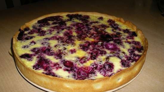 Summer berry pie