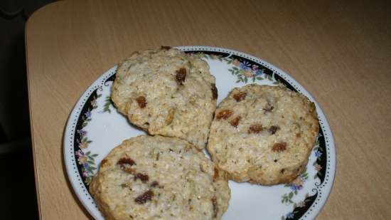 Oatmeal cookies with raisins and pumpkin seeds