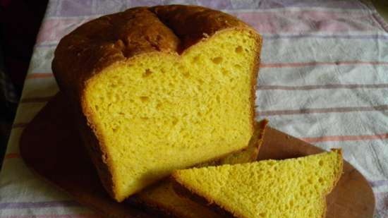 Wheat pumpkin-curd bread in a bread maker