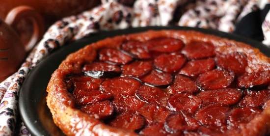 Pastel de frutas con masa de centeno