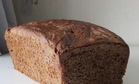 Pane integrale, pane di segale con pasta e malto alla crema