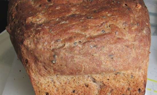 Wheat-buckwheat bread with poppy seeds, flax seeds, walnuts