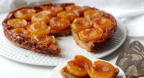 Pastel de frutas con masa de centeno