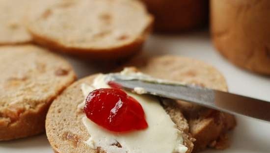 Boston donker brood in een multikoker Steba DD2