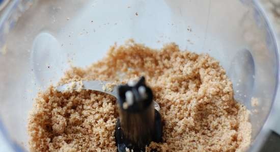 Amaretti with chestnut cream