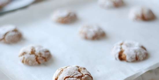 Amaretti cu crema de castane