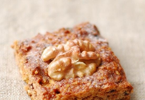 Galletas con manzanas, dátiles y nueces