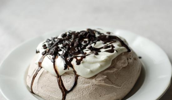 Pavlova al cioccolato