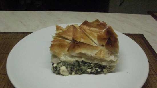 Filo dough baskets with feta cheese and spinach