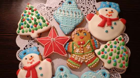 We decorate gingerbread cookies, cookies