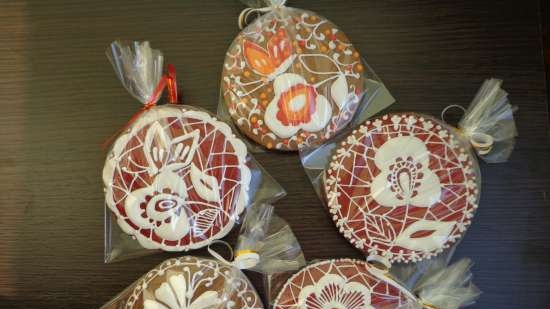 Decoramos galletas de jengibre, galletas