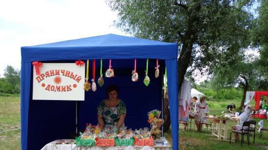 Decoramos galletas de jengibre, galletas