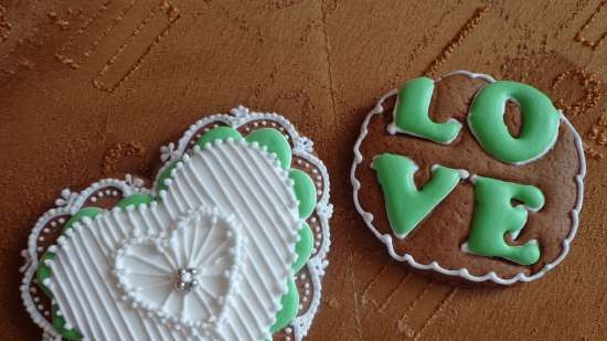 We decorate gingerbread cookies, cookies