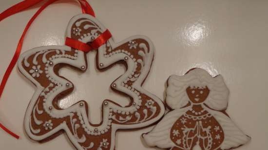 Pinalamutian namin ang cookies ng gingerbread, cookies