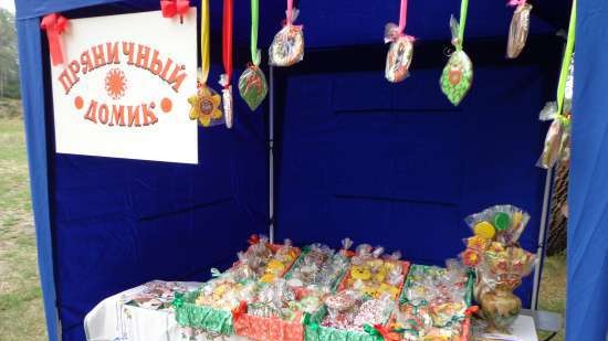 Decoramos galletas de jengibre, galletas