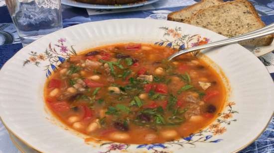 Chili soup with beans