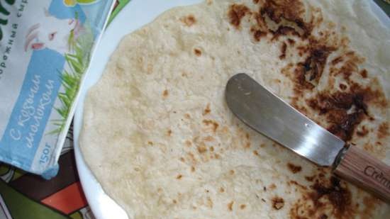 Curry con tortillas (padella alla griglia e chapatnitsa)