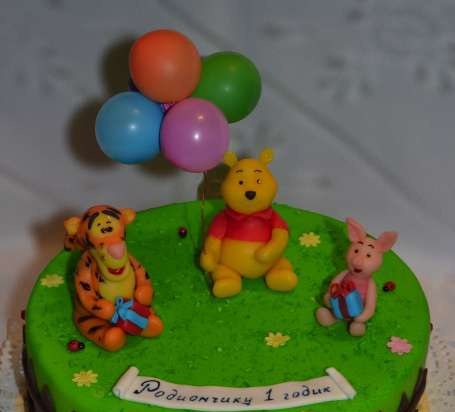 Torte basate sul cartone animato Winnie the Pooh e tutto, tutto, tutto