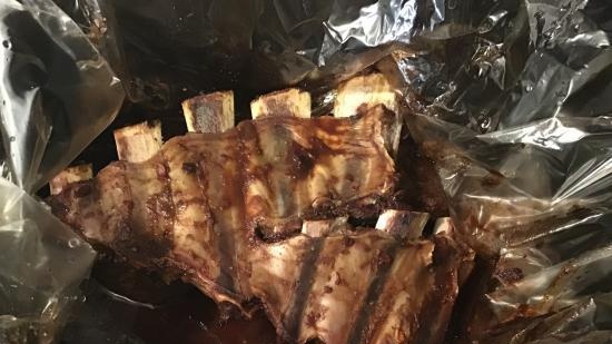 Tamad na BBQ Ribs sa isang Kenwood Slow Cooker