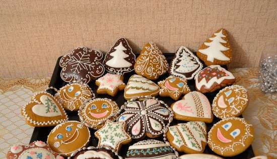 We decorate gingerbread cookies, cookies