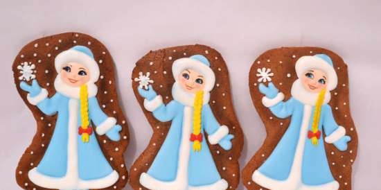 We decorate gingerbread cookies, cookies