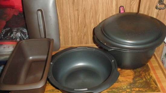 Plastic dishes Tupperware - reviews