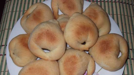 Bread-dumplings Tortellini di pane ng mga kapatid na Simili