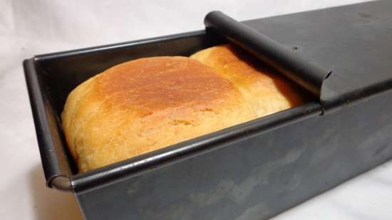 Brewed toast bread with spelled flour