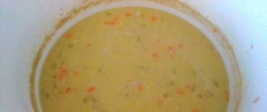 Sopa de guisantes cocida a fuego lento sin sal