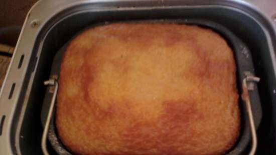 Torta di ricotta A la muffin in una macchina per il pane