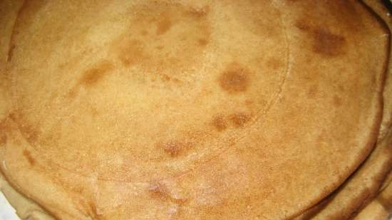 Pancake pie with curd filling