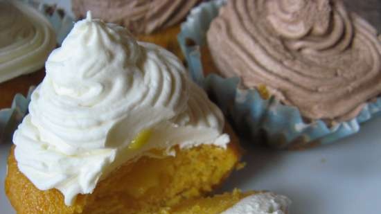 Carrot cupcakes with lemon curd and two types of cream