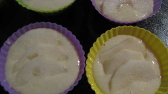 Pear muffins