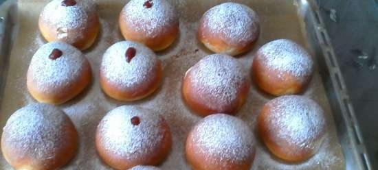 Понички Sufganiet от фурната