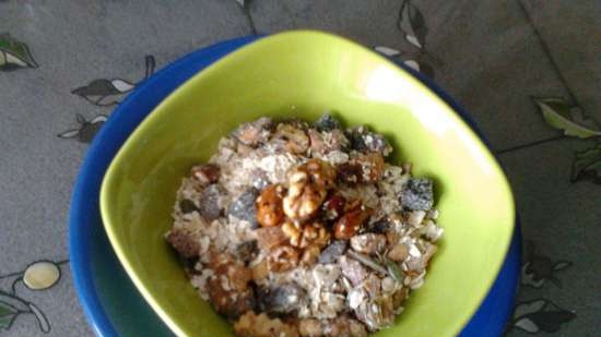 Homemade muesli II (raw, not roasted)