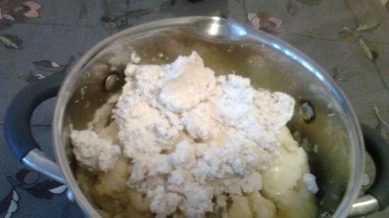 Patatas al horno con queso feta (horno / horno para pizza Princess 115000)