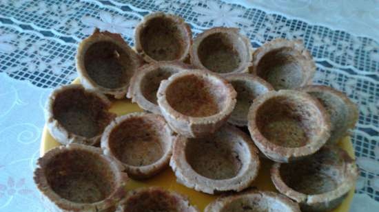 Rug tartlets med sild Glamurchik (Ves tartalet)