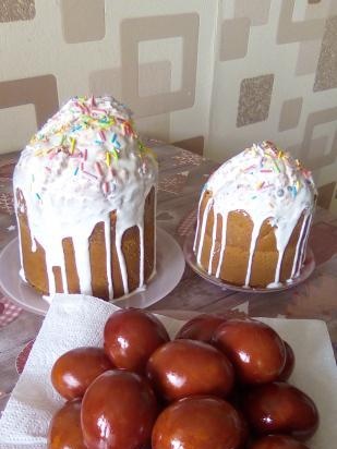 Torta Kulich a base di colomba italiana (senza lievito)