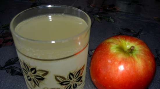 Kvass with apple juice Minutka