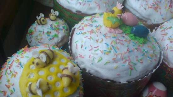 Examples of decorating Easter cakes and Easter