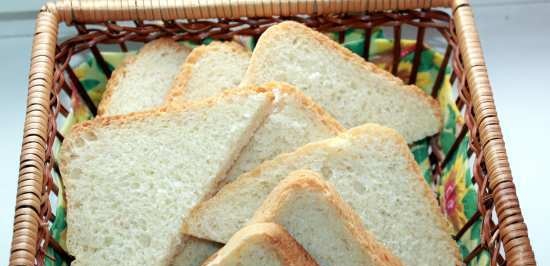 Pane soda francese in una macchina per il pane