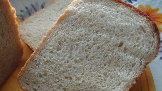 Pan de harina de maíz de masa madre de trigo simple